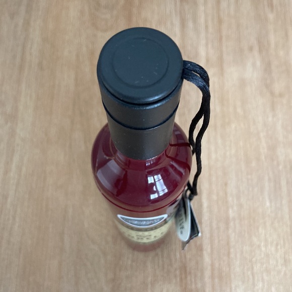 (NWT) Red Wine Bottle Shape Umbrella - Picture 5 of 9